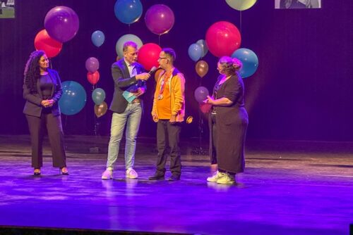 Inlineskater Djim Pieters op podium Deventer Sportverkiezing