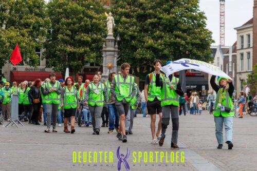 Zonnige avondvierdaagse voor lopers Iedereen Actief