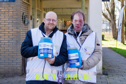 Sporters Deventer Sportploeg collecteren voor Fonds Gehandicaptensport